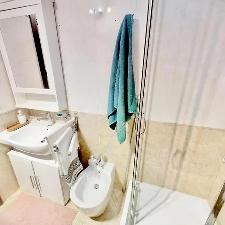 Lucy's شقة ترييستي